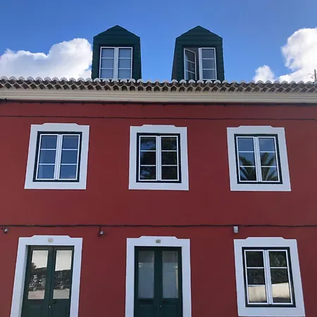House In Center 아파트 앙그라두에루이스무